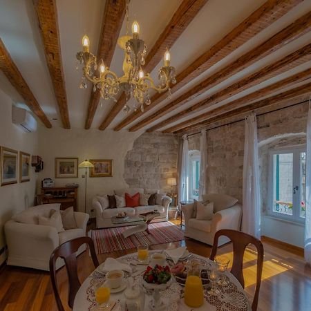Stone Pearl Heritage Luxury Suite Split Luaran gambar