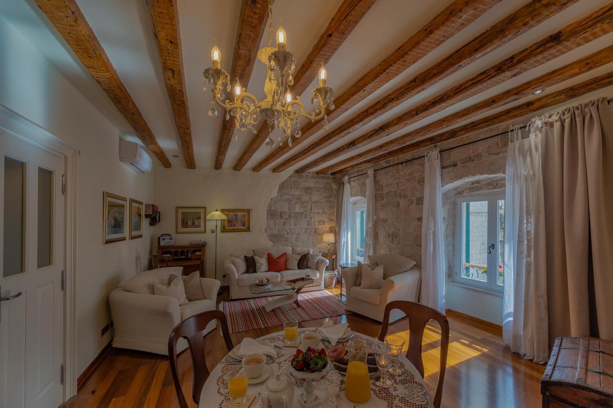 Stone Pearl Heritage Luxury Suite Split Luaran gambar
